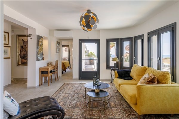 Exclusive mediterranean villa with spectaculars sea views